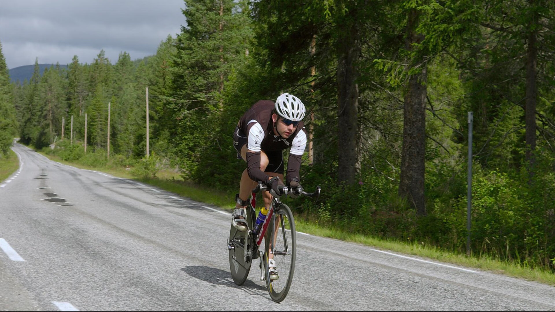bti体育博彩官网-惊险一战，惊艳一瞥，德布劳内新星闪耀，拜仁未来可期